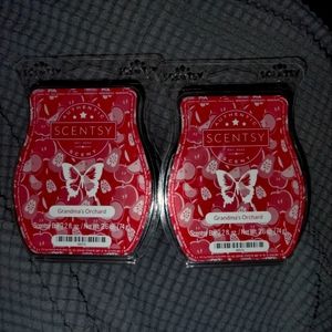 Bundle of 2 Grandma's Orchard Scentsy bars new 3.2 fl oz each